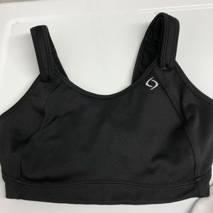 32DD moving comfort workout bra